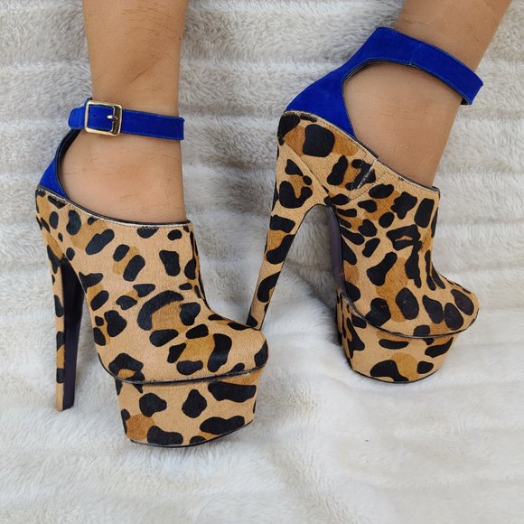 London Trash WYNNE Pony Hair 2" Platform 6.5" Heels - Picture 3 of 10